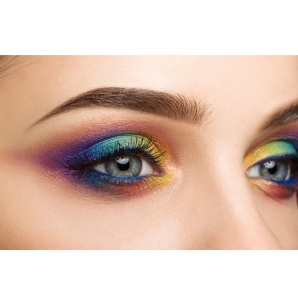 Okalan Feel Your Beauty 6 color Concealer - Picture 3 of 7